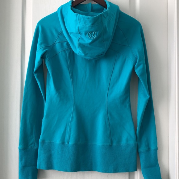 Size 4 Lululemon jacket - Picture 4 of 5